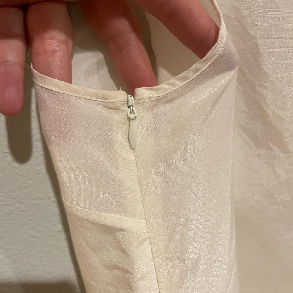 Halogen Cream Sleeveless Top - Picture 6 of 7